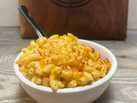 Bowl of baked macaroni and cheese
